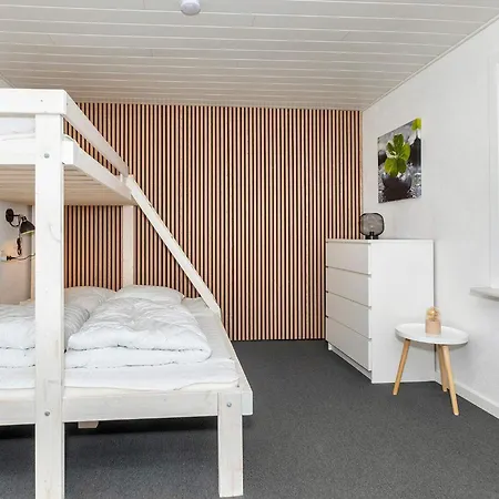 X Holiday home *